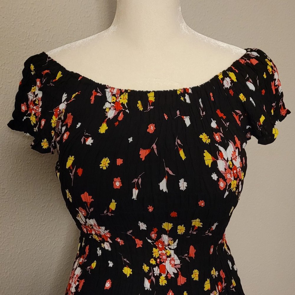 Stretch Bodice Black Floral Summer Dress - Picture 4 of 5